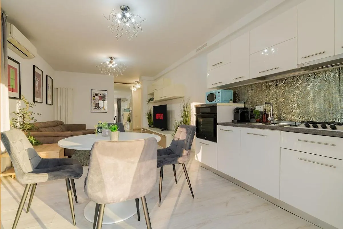 Downtown Floreasca Penthouse With Jacuzzi&Sauna Bucareste