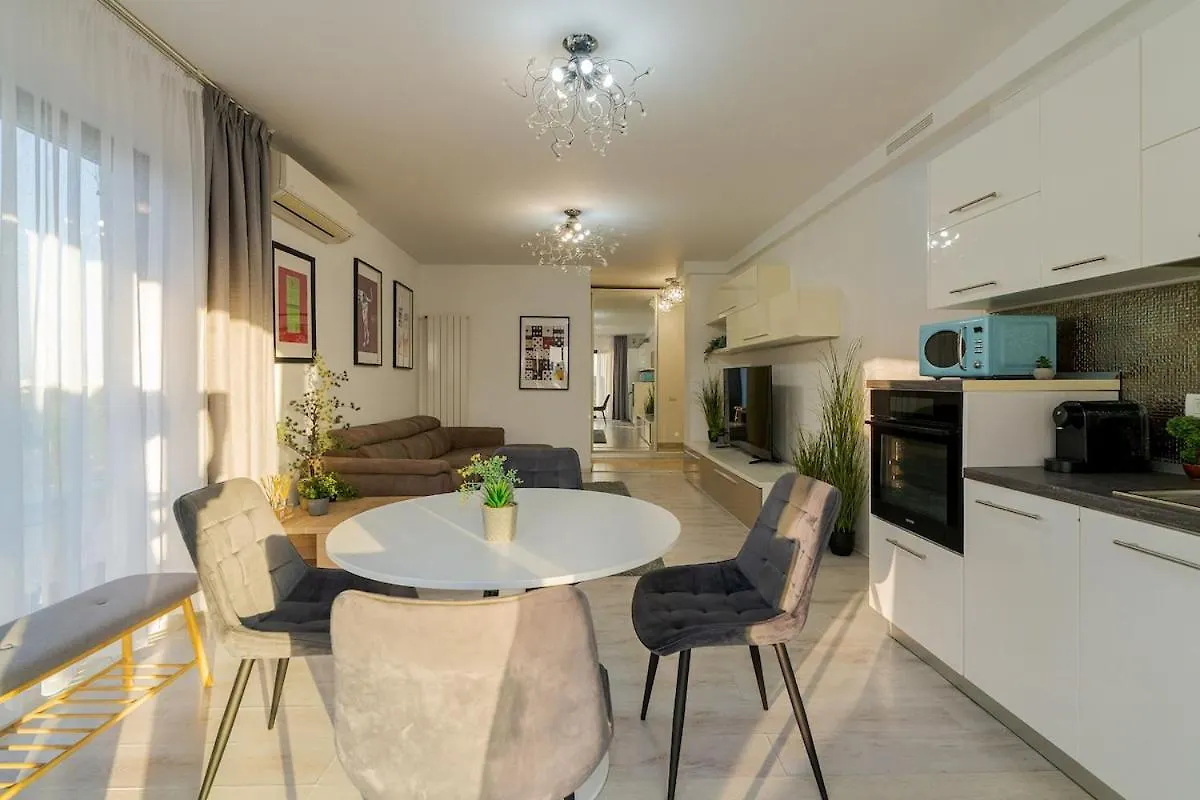 Apartamento Downtown Floreasca Penthouse With Jacuzzi&Sauna Bucareste